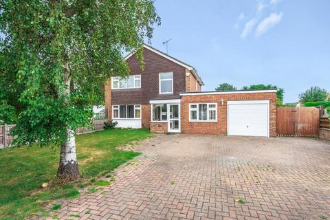 5 bedroom semi-detached house for sale