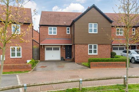 Rochester Close, Meon Vale... 4 bed detached house for sale