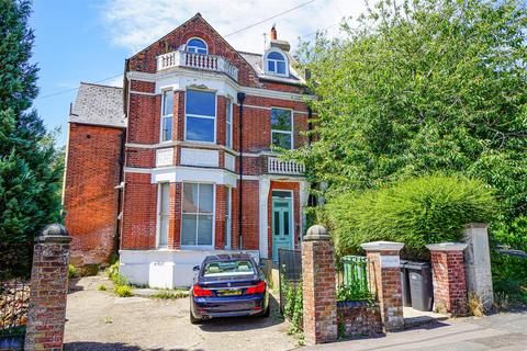 Linton Road, Hastings 1 bed flat for sale