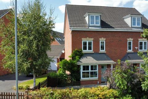 4 bedroom semi-detached house for sale