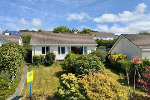 Upland Crescent, Truro 2 bed detached bungalow for sale