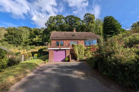 Paradise, Telford TF8 4 bed detached house for sale