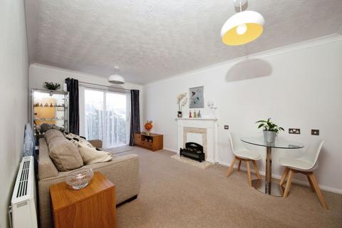 Godfreys Mews, Chelmsford CM2 1 bed retirement property for sale