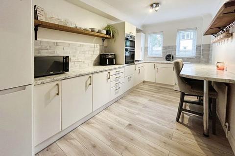 2 Roslin Road South, Bournemouth BH3 3 bed apartment for sale
