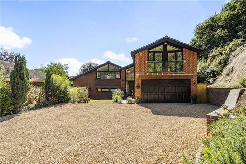 6 bedroom detached house for sale