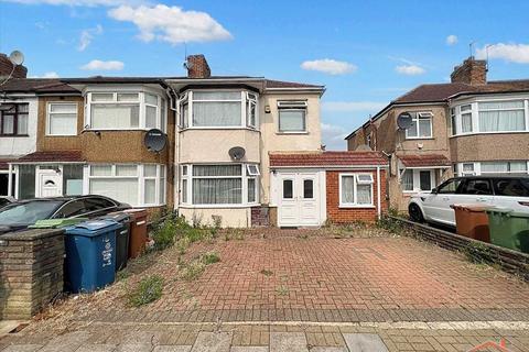 Bridgewater Gardens, Edgware 4 bed end of terrace house for sale