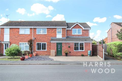 4 bedroom semi-detached house for sale