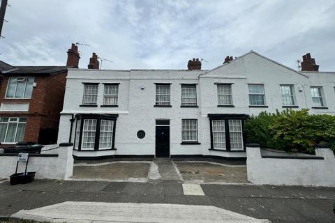 West Crescent, Darlington 3 bed semi