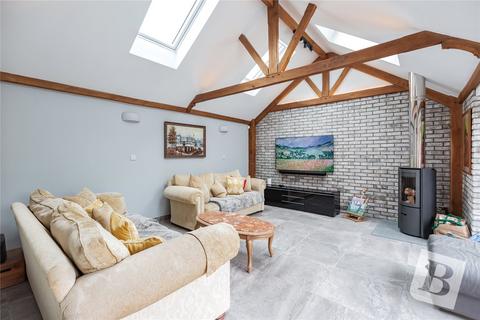 The Chase, Wickford, Essex, SS12 3 bed detached bungalow for sale