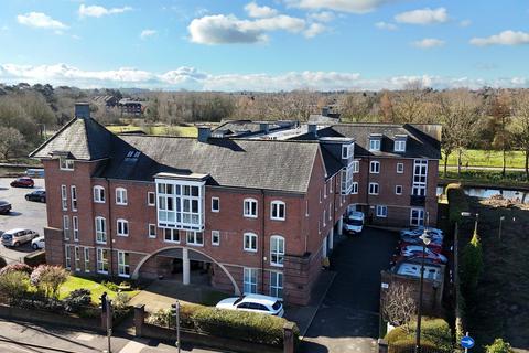 Crown Street, Stone, ST15 2 bed apartment for sale