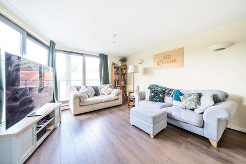 Sumner Road, London 2 bed apartment for sale