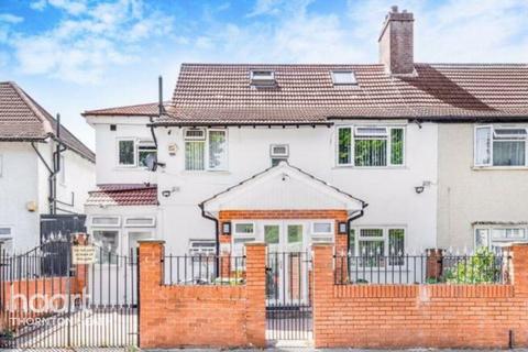 9 bedroom semi-detached house for sale