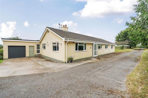 5 bedroom bungalow for sale