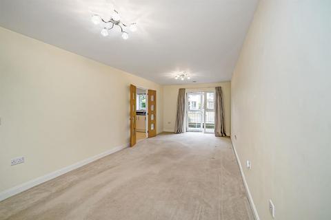 Marlow Road, Bourne End 2 bed apartment for sale