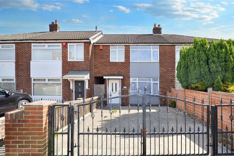 Staithe Avenue, Leeds, West Yorkshire 3 bed terraced house for sale