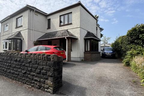 High Street, Ammanford 4 bed semi