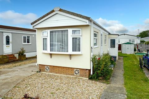 Arundel Drive, Thornlea Park, Wick BN17 2 bed park home for sale