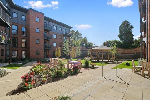 Magpie Court, High Street, Hanham... 1 bed apartment for sale