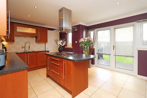 Ross Court, West Calder EH55 4 bed detached house for sale