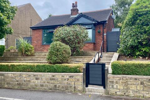 Cross Lane, Newsome, Huddersfield 2 bed detached bungalow for sale