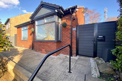 Cross Lane, Newsome, Huddersfield 2 bed detached bungalow for sale