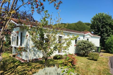 RICKWOOD PARK, BEARE GREEN RH5 2 bed park home for sale