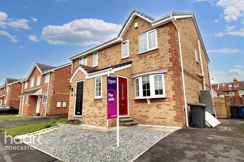 Bishopgarth Close, Bentley, Doncaster 3 bed semi