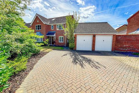 Bouvel Drive, Burnham
