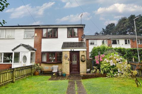 Cold Greave Close, Newhey, Rochdale... 3 bed semi