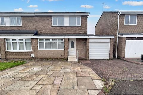 Linden Way, Ellington, Morpeth... 3 bed semi