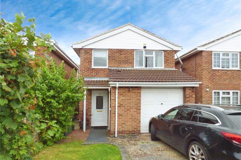 Chichester Close, Hedge End, Southampton 3 bed detached house for sale