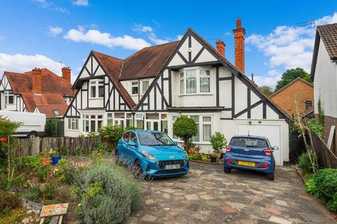 5 bedroom semi-detached house for sale