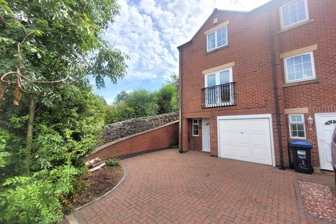 Cherry Tree Court, North Leys, Ashbourne 4 bed townhouse for sale