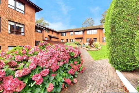 Glenside Court, Tygwyn Road, Penylan 2 bed apartment for sale