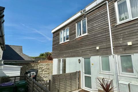 Park Road, Kent CT21 2 bed semi