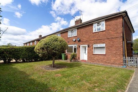 Crown Road, Borehamwood WD6 2 bed maisonette for sale