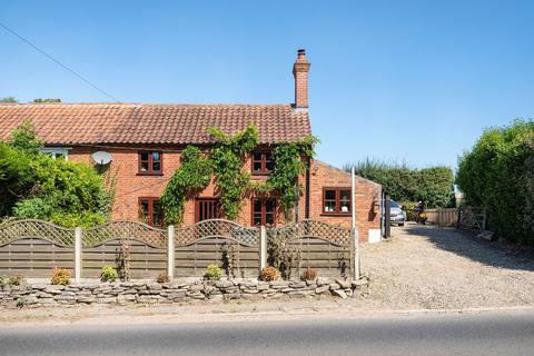 3 bedroom cottage for sale