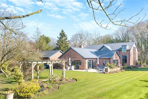 Budworth Heath, Cheshire, CW9 6 bed detached house for sale