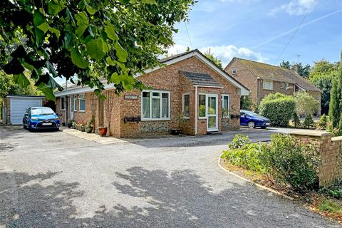 Horsemere Green Lane, Climping BN17 3 bed detached bungalow for sale