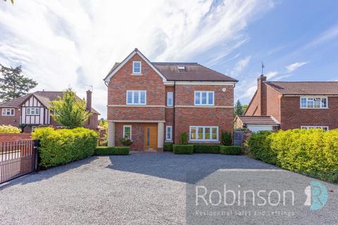 6 bedroom detached house for sale