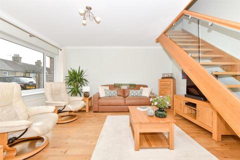 Holborough Road, Snodland, Kent 4 bed end of terrace house for sale