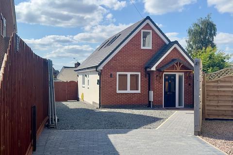 Loughborough Road, Thringstone... 3 bed detached house for sale