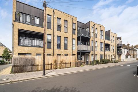 Gloucester Road, Croydon 1 bed flat for sale