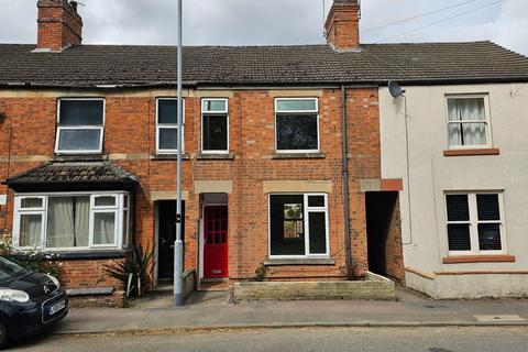 Saxby Road, Melton Mowbray 3 bed terraced house for sale