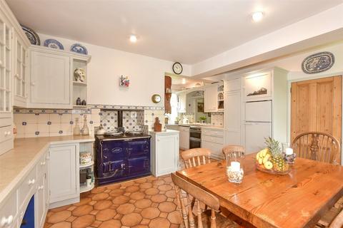 Collards Lane, Elham, Canterbury, Kent 5 bed detached house for sale