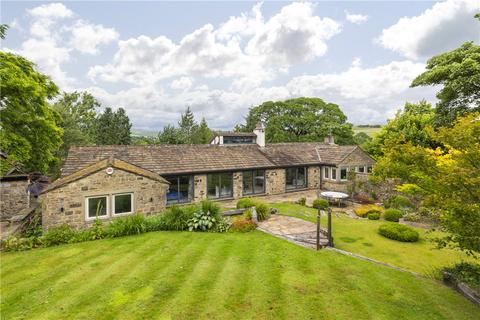 Airton, Skipton, North Yorkshire, BD23 3 bed detached house for sale