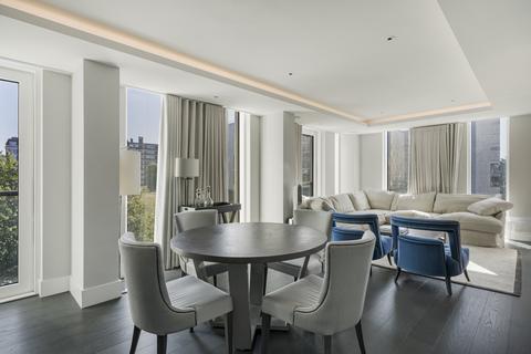 Radnor Terrace, London W14 2 bed flat for sale