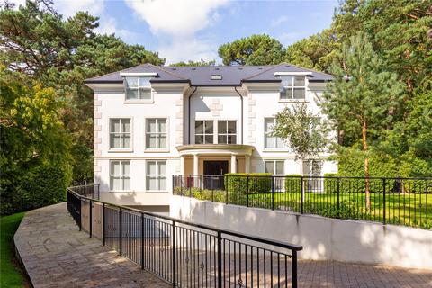 103 Lilliput Road, Canford Cliffs... 3 bed apartment for sale