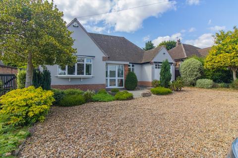 Station Lane, Scraptoft, Leicester, LE7 3 bed detached bungalow for sale