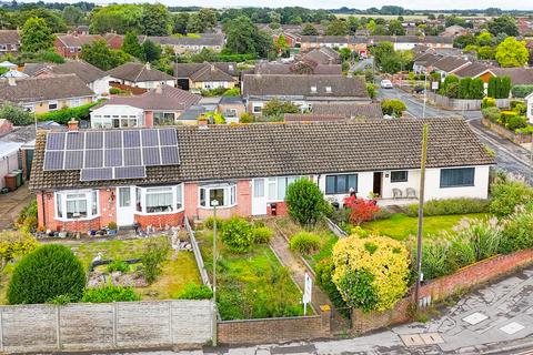 2 bedroom terraced bungalow for sale